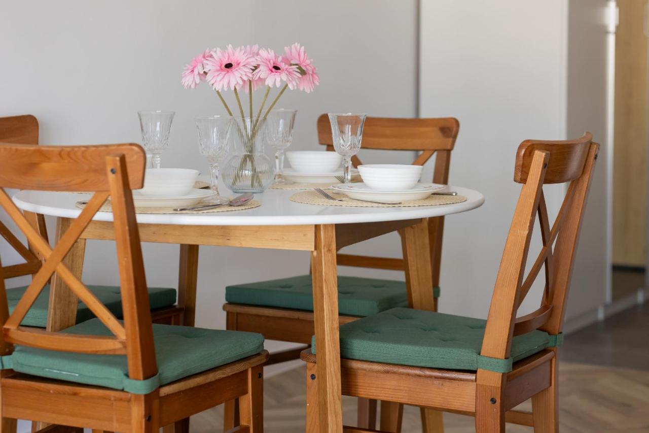 Ursus Sunny Studio For 4 Guests With Parking & Balcony By Noclegi Renters Варшава Экстерьер фото